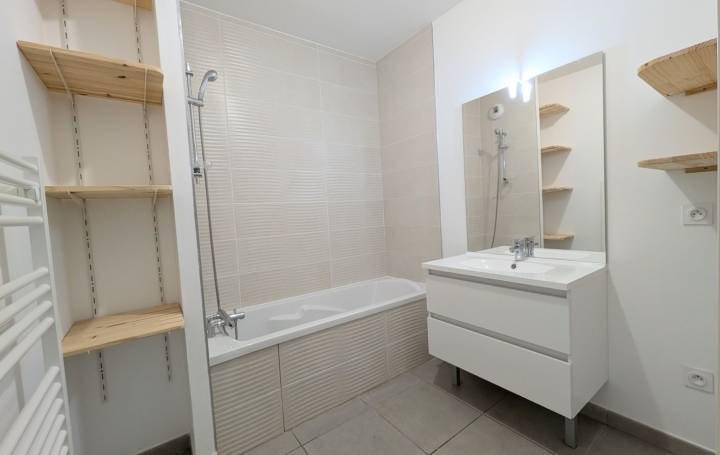 3 Pièces ROANNE (42300)  61 m2 175 000 € 