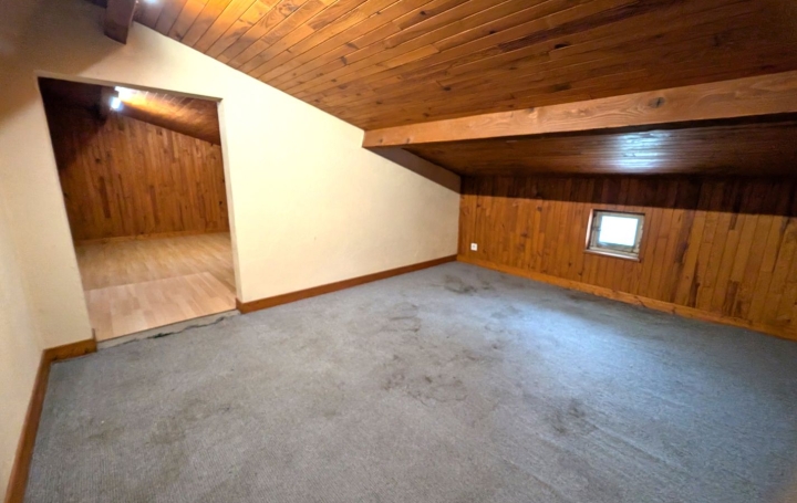 Maison MARCIGNY (71110)  195 m2 130 000 € 