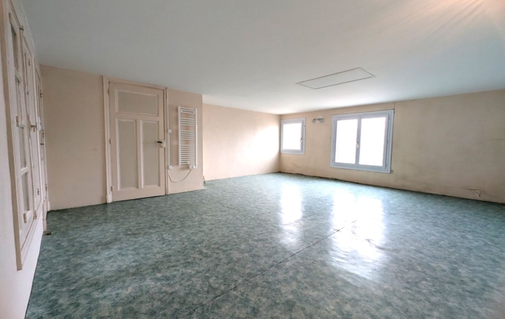 Maison MARCIGNY (71110)  195 m2 130 000 € 