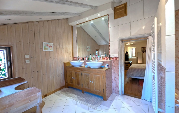 6 Pièces VILLEREST (42300)  175 m2 199 000 € 