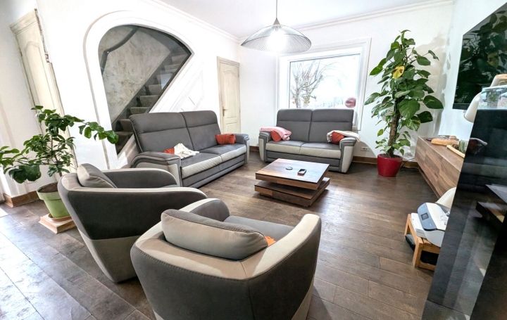 Maison SAINT-LEGER-SUR-ROANNE (42155)  310 m2 349 000 € 