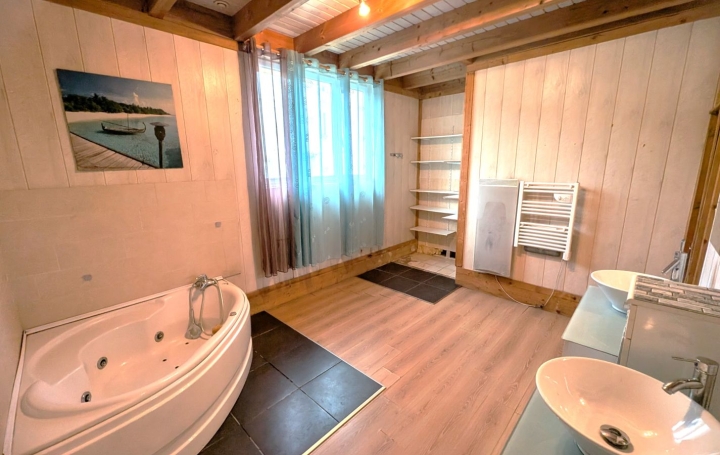 Maison ROANNE (42300)  115 m2 129 000 € 