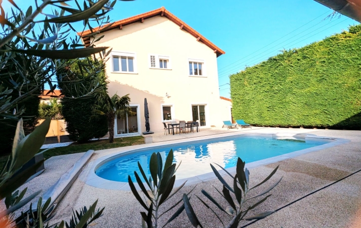 Maison / Villa RIORGES (42153) 200 m<sup>2</sup> 459 000 € 