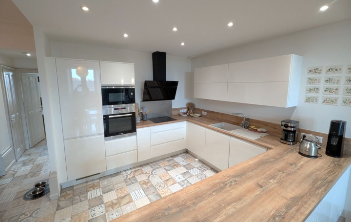 4 Pièces ROANNE (42300)  106 m2 199 000 € 