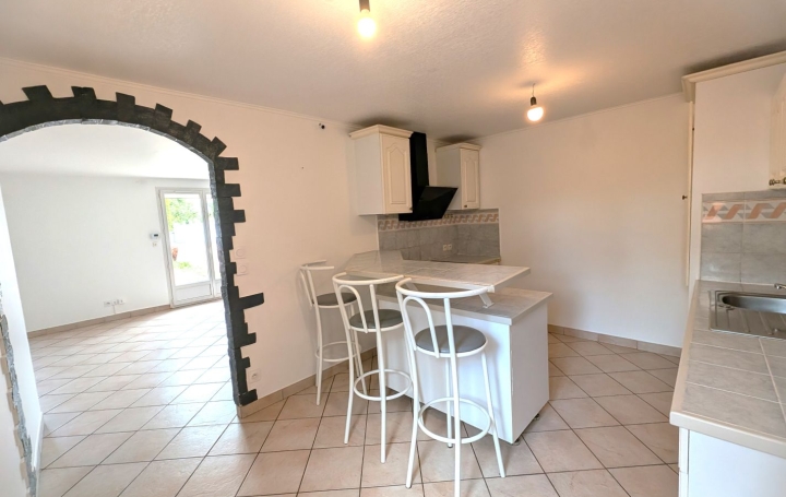 Maison ROANNE (42300)  83 m2 158 000 € 