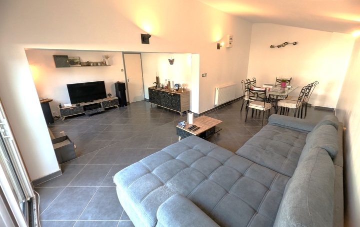 Maison MELAY (71340)  155 m2 175 000 € 