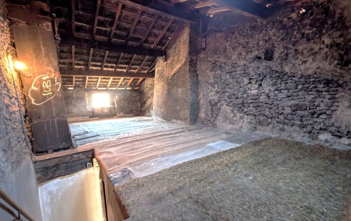 3 Pièces MARCIGNY (71110)  66 m2 65 000 € 