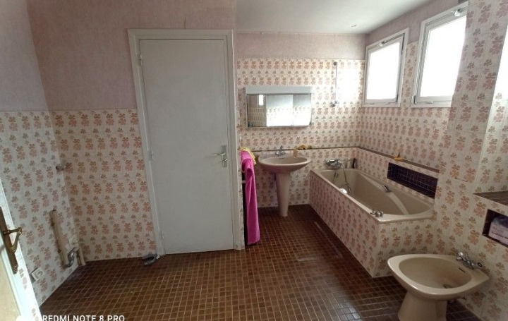 6 Pièces VILLEURBANNE (69100)  133 m2 399 000 € 