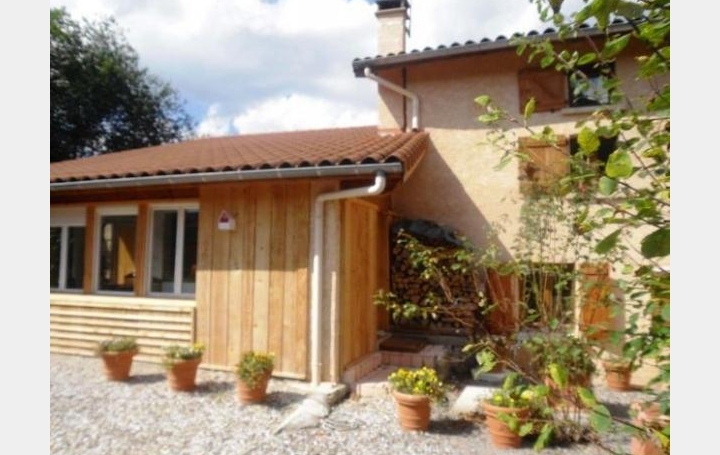 Réseau Immo-diffusion : Maison  SAINT-JULIEN-LA-VETRE  102 m2 138 000 € 