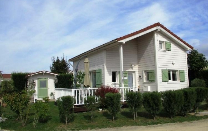 Réseau Immo-diffusion : Maison  MONTROND-LES-BAINS  60 m2 155 000 € 