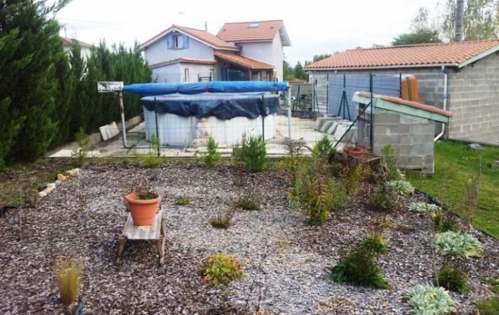 Réseau Immo-diffusion : Maison  MONTROND-LES-BAINS  120 m2 169 000 € 