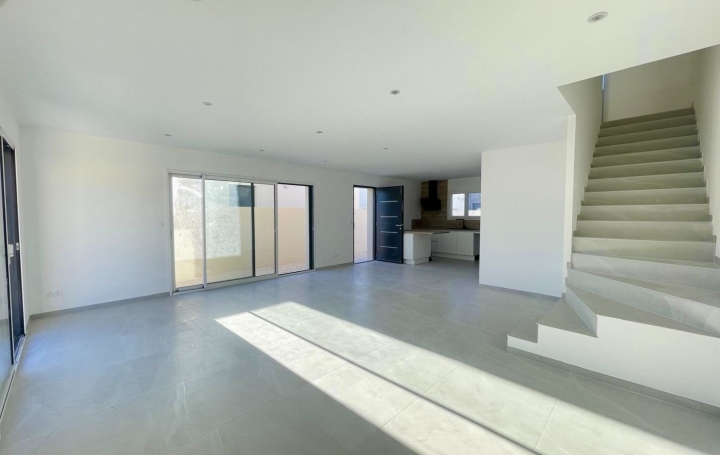 Villa PAULHAN (34230)  101 m2 1 390 € 