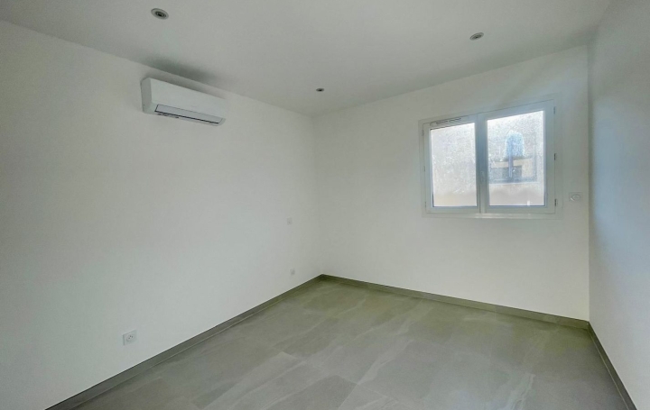 Villa PAULHAN (34230)  101 m2 1 390 € 