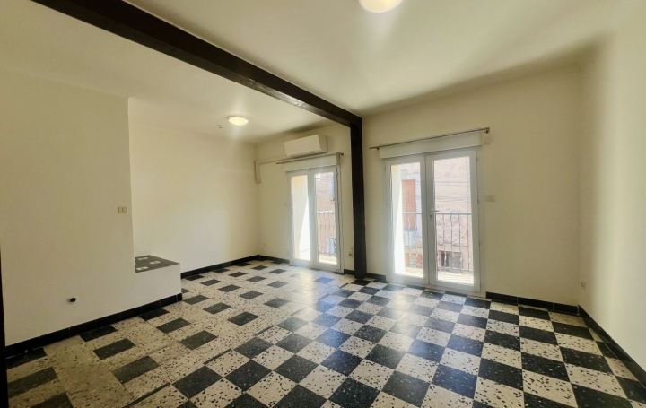 3 Pièces BESSAN (34550)  72 m2 1 013 € 