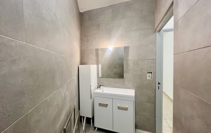 3 Pièces BESSAN (34550)  72 m2 1 013 € 