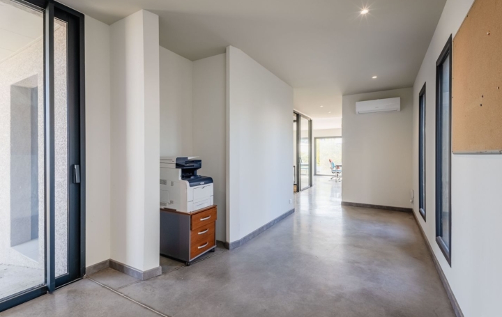 Local d'activité MONTBLANC (34290)  119 m2 1 410 € 