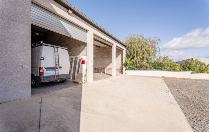 Local d'activité MONTBLANC (34290)  184 m2 1 900 € 