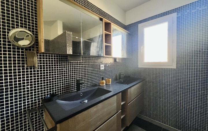 Villa BESSAN (34550)  83 m2 1 145 € 