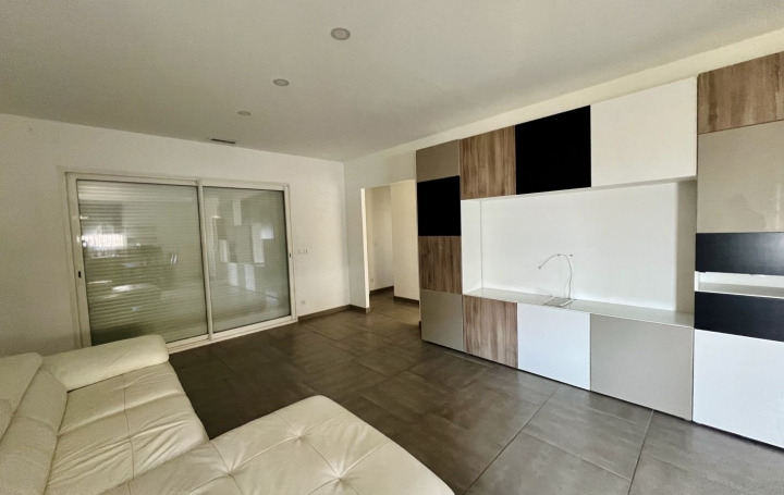 Villa BESSAN (34550)  83 m2 1 145 € 