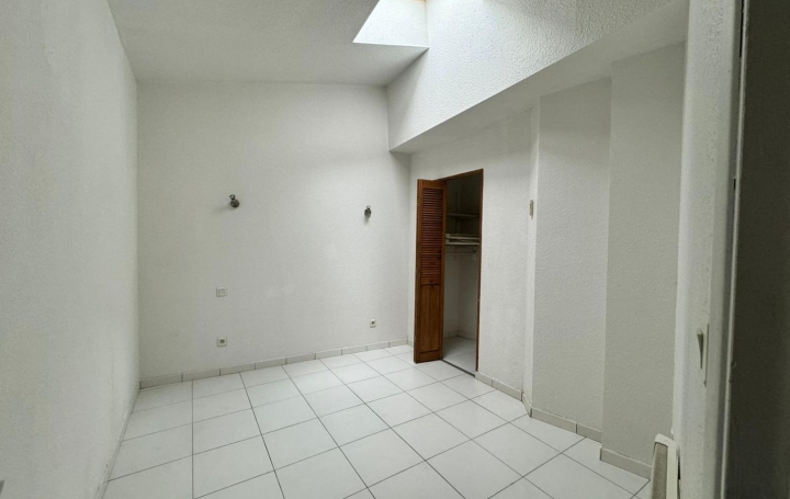 Autre BESSAN (34550)  165 m2 290 000 € 