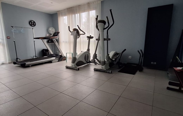 Villa VIAS (34450)  78 m2 315 000 € 