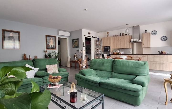 Villa VIAS (34450)  78 m2 315 000 € 