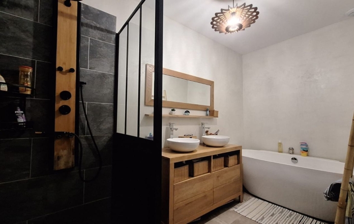 Villa POMEROLS (34810)  87 m2 362 000 € 