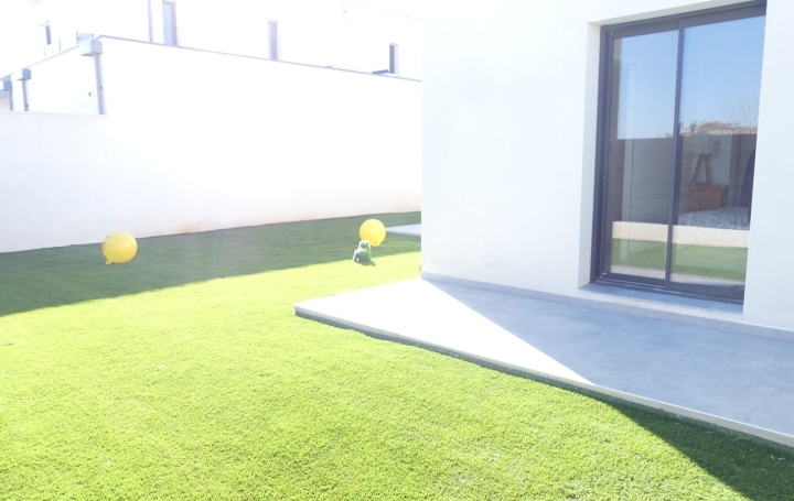 Maison BESSAN (34550)  105 m2 389 000 € 