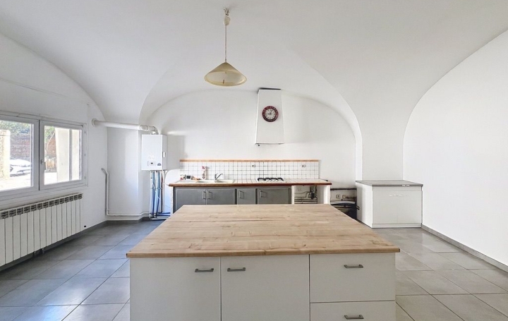 Maison PAULHAN (34230)  340 m2 399 000 € 