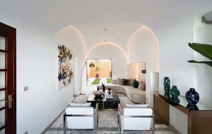 Maison PAULHAN (34230)  340 m2 399 000 € 