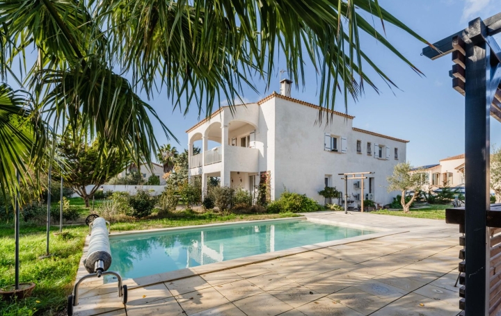 Villa LE GRAU-D'AGDE (34300)  156 m2 735 000 € 