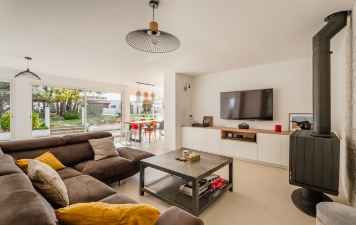 Maison BESSAN (34550)  195 m2 749 000 € 