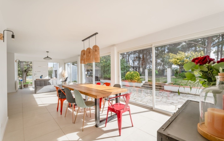 Maison BESSAN (34550)  195 m2 749 000 € 