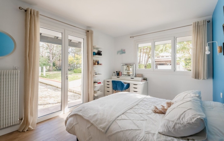 Maison BESSAN (34550)  195 m2 749 000 € 