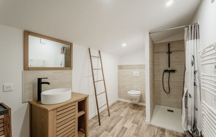 Villa BEZIERS (34500)  335 m2 940 000 € 