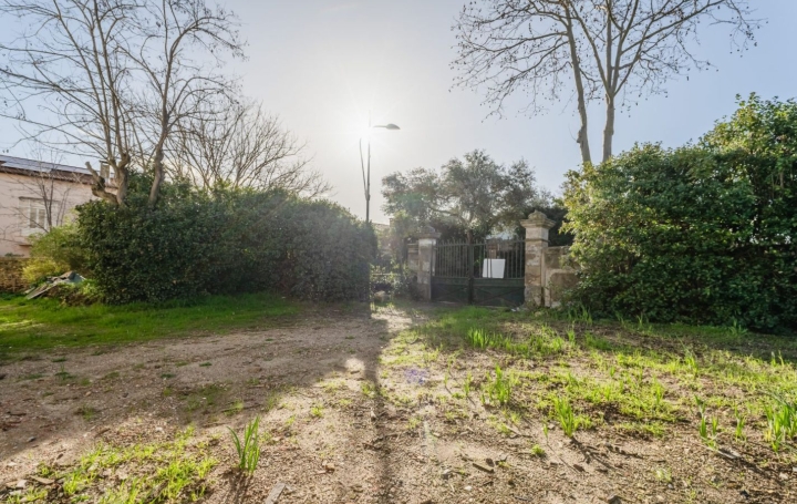 Maison MONTBLANC (34290)  340 m2 189 000 € 