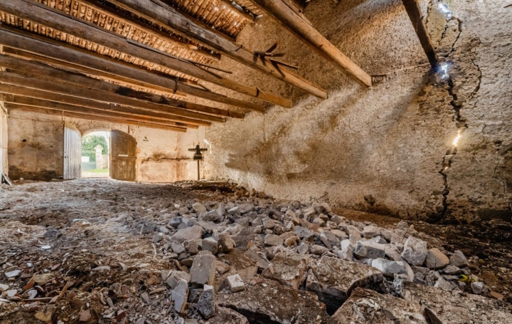 Maison MONTBLANC (34290)  340 m2 189 000 € 