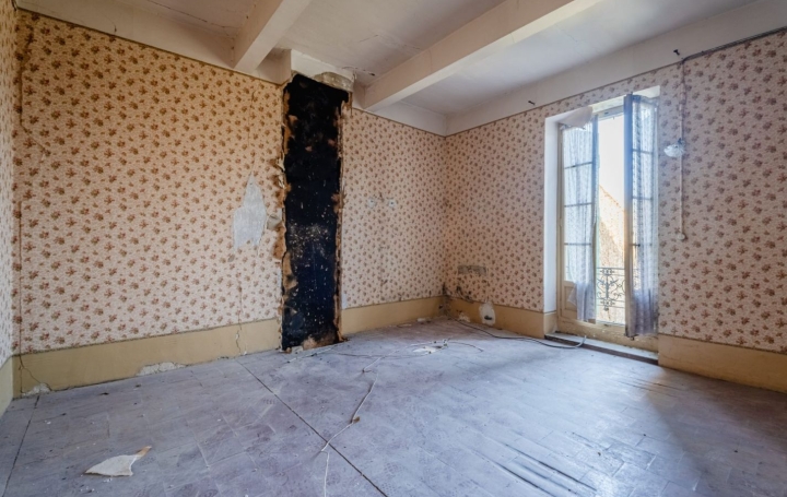 Maison MONTBLANC (34290)  325 m2 198 000 € 