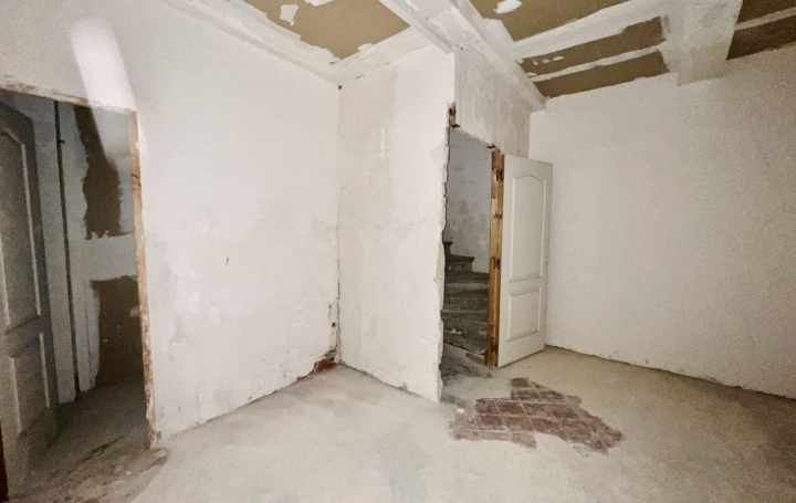 Immeuble BEZIERS (34500)  60 m2 75 600 € 