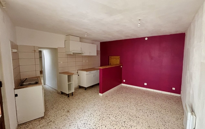 Maison de village BESSAN (34550)  190 m2 275 000 € 