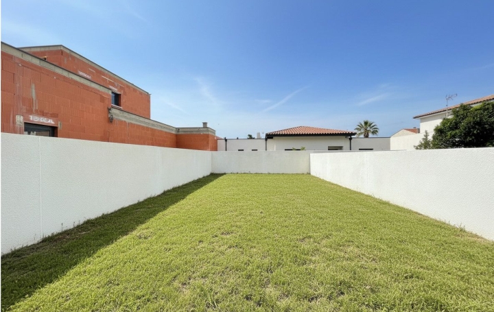 Villa VIAS (34450)  92 m2 295 000 € 