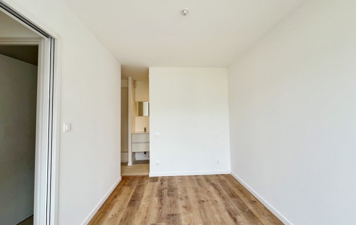 Villa VIAS (34450)  92 m2 295 000 € 