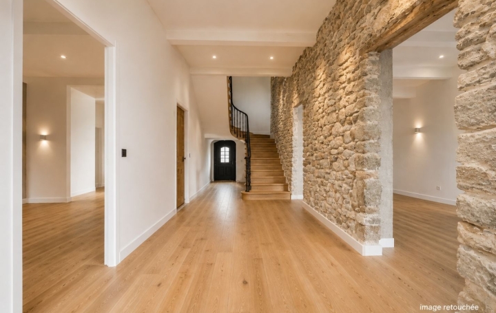 Domaine MONTBLANC (34290)  381 m2 279 800 € 