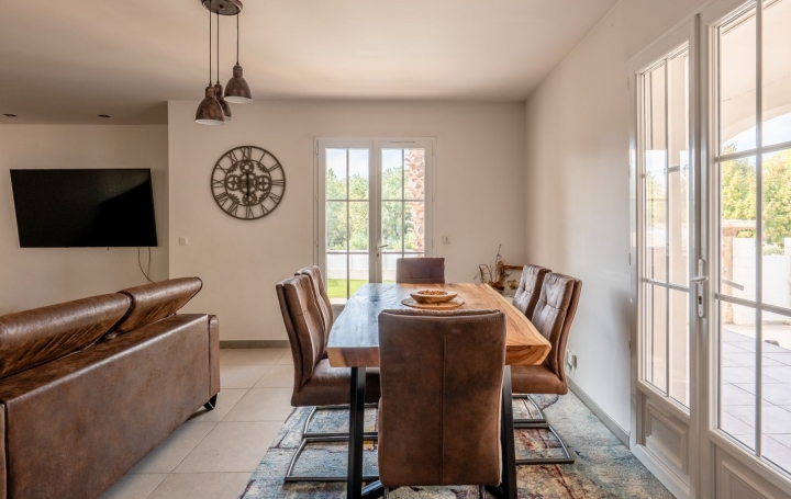 Villa GIGNAC (34150)  160 m2 524 900 € 