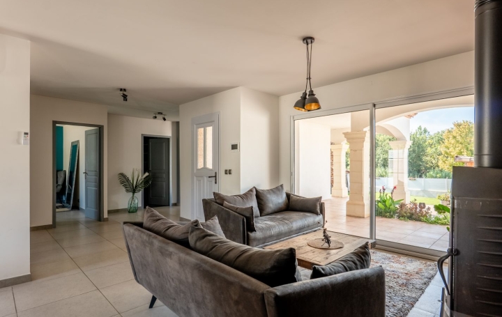 Villa GIGNAC (34150)  160 m2 524 900 € 