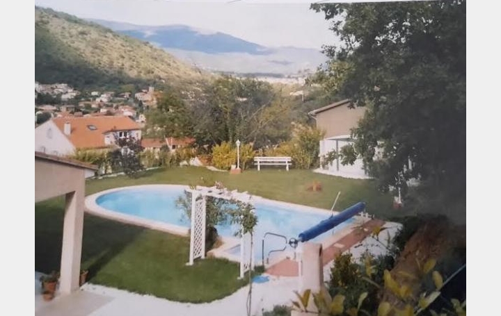 Réseau Immo-diffusion : Villa  PRADES  141 m2 310 000 € 