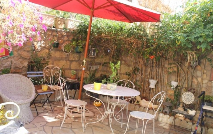 Réseau Immo-diffusion : Maison de village  USCLAS-D'HERAULT  88 m2 185 000 € 