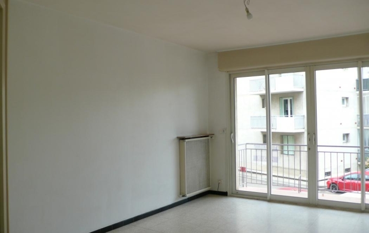 Appartement NIMES (30900) 67 m<sup>2</sup> 741 € 