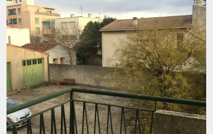 3 Pièces NIMES (30900)  88 m2 749 € 