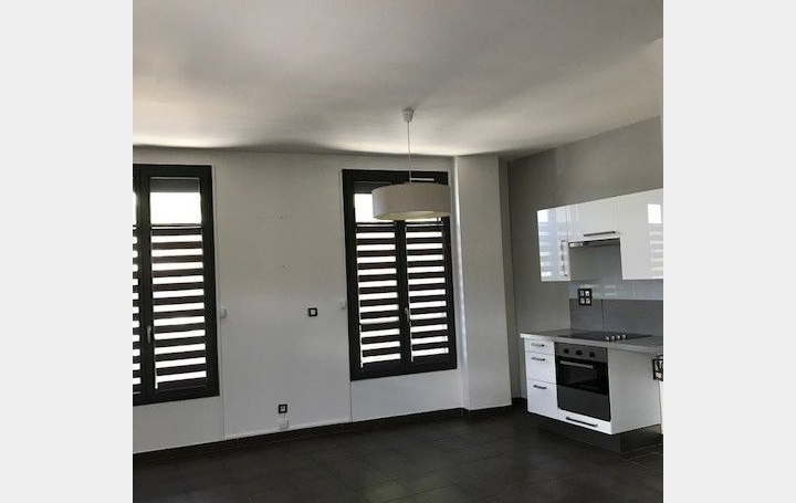 2 Pièces NIMES (30900)  59 m2 596 € 